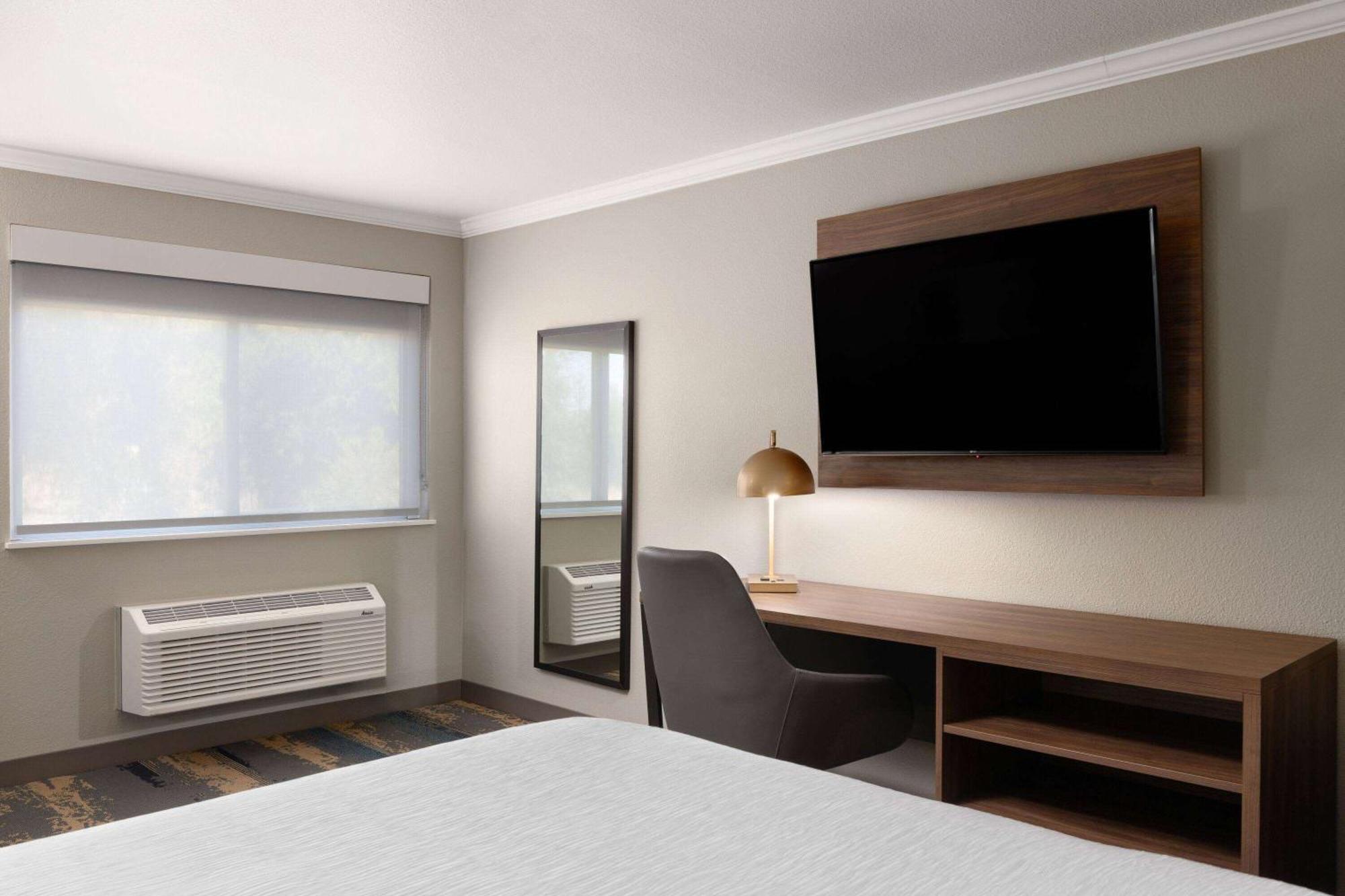 La Quinta Inn & Suites By Wyndham Yakima Downtown Екстер'єр фото