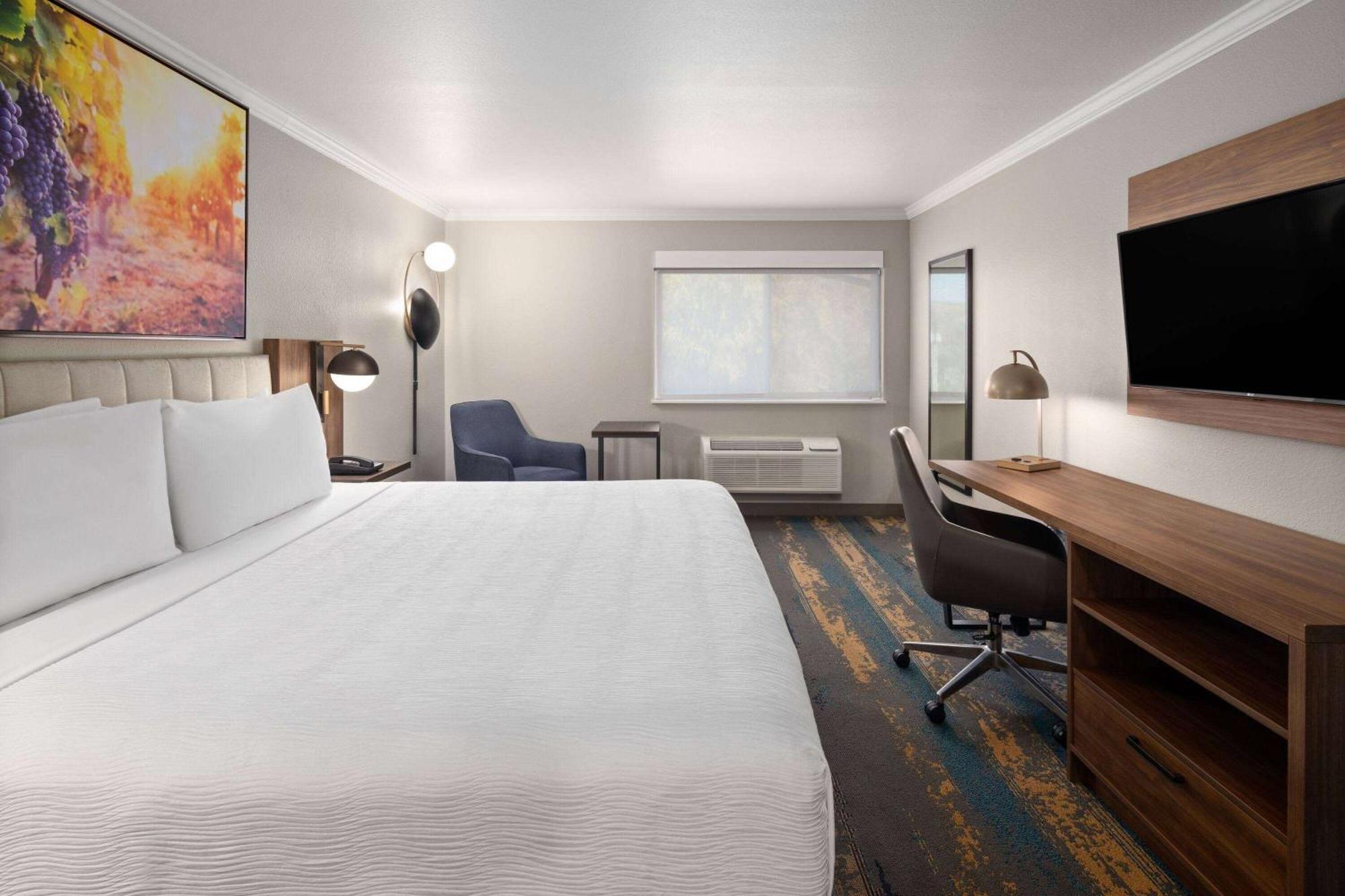 La Quinta Inn & Suites By Wyndham Yakima Downtown Екстер'єр фото